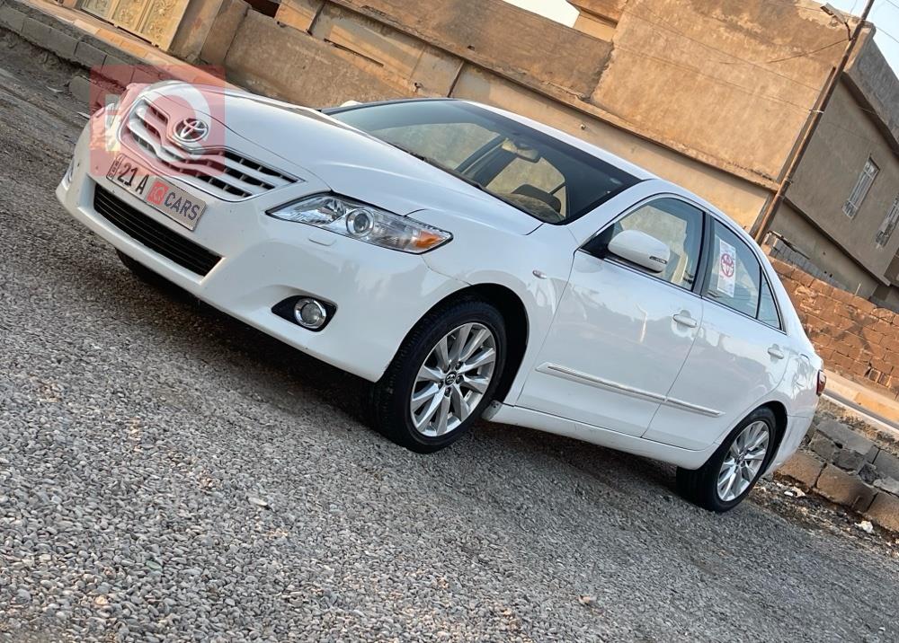 تۆیۆتا کامری